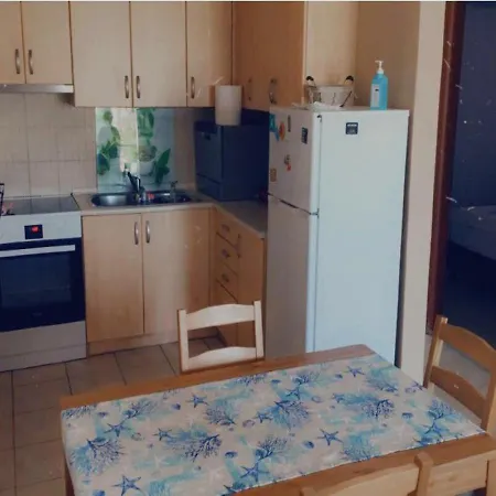 Blue Apartment Nea Iraklitsa